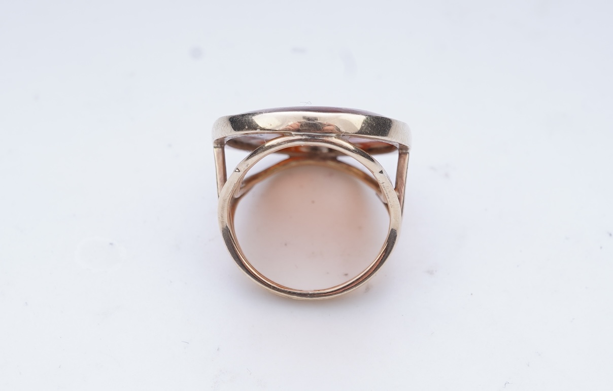 A jasper ring and pendant